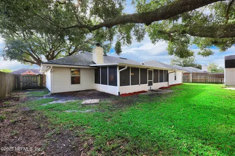 1232 Peabody Drive E Jacksonville FL 32221