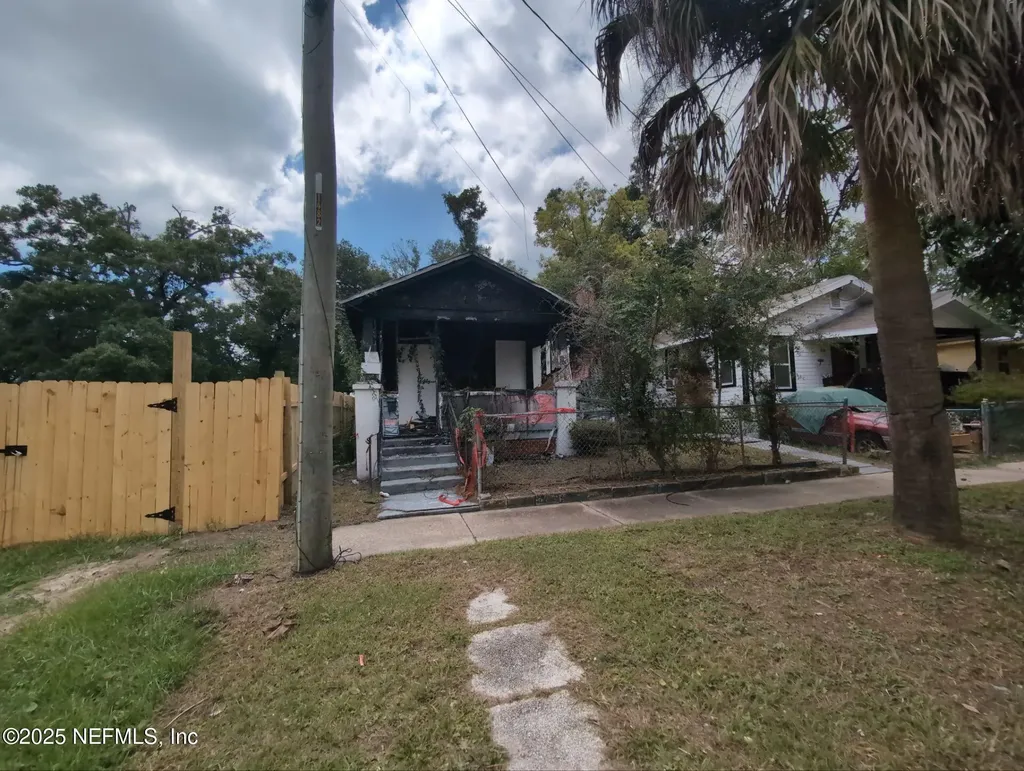 1482 W 7th Street Jacksonville FL 32209