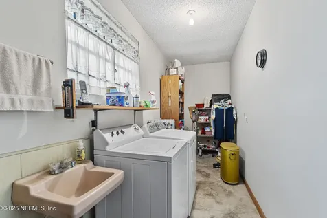 216 Spaulding Road Jacksonville FL 32218