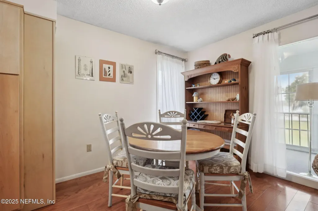 210 River Bend Place Welaka FL 32193