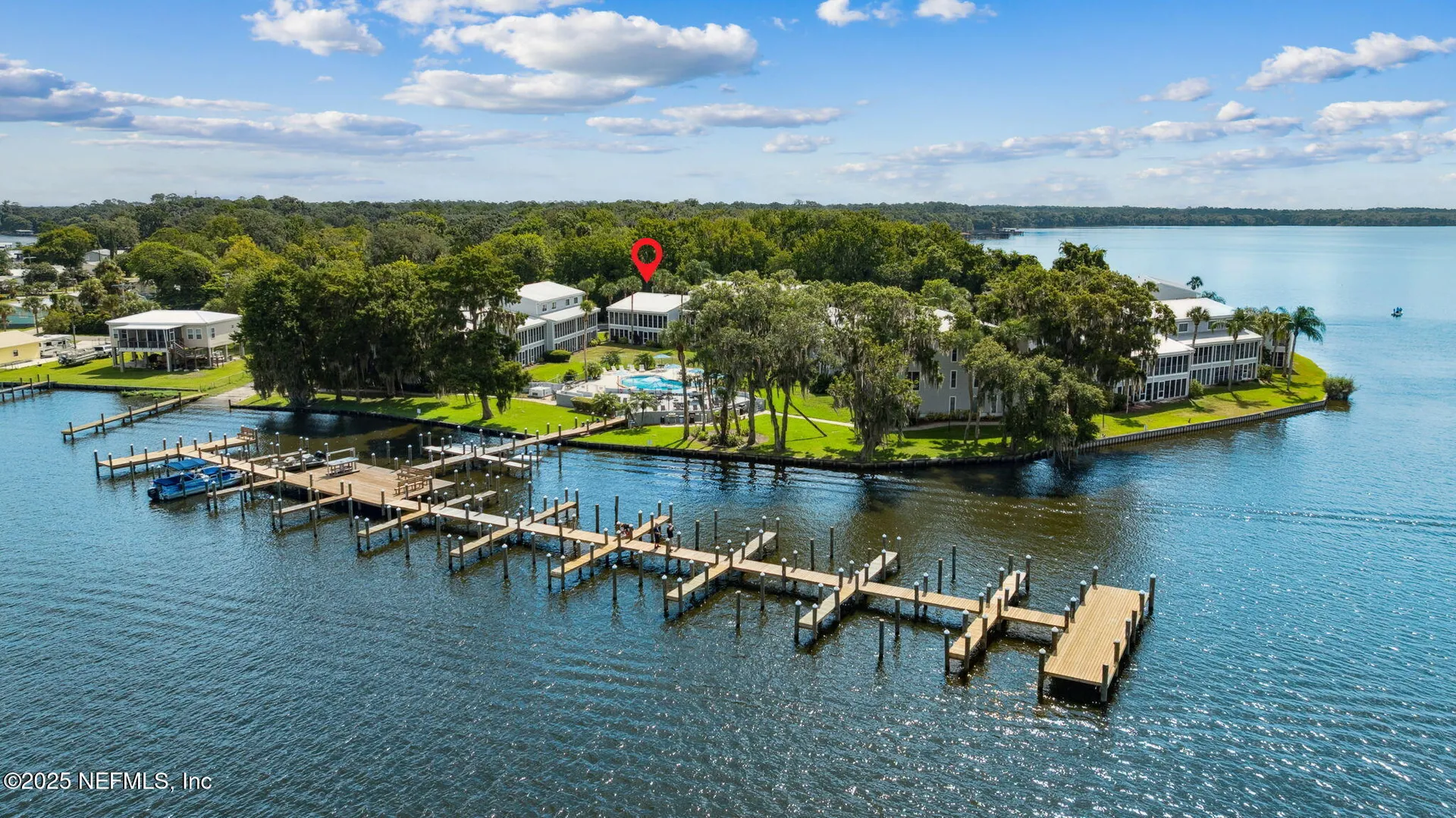 210 River Bend Place Welaka FL 32193