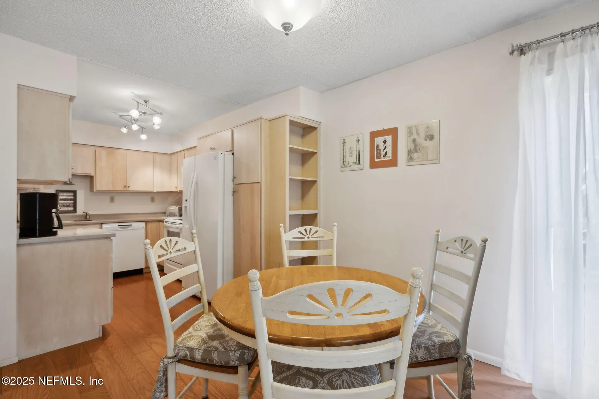 210 River Bend Place Welaka FL 32193