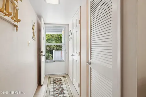 210 River Bend Place Welaka FL 32193