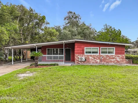800 N Cypress Avenue Green Cove Springs FL 32043