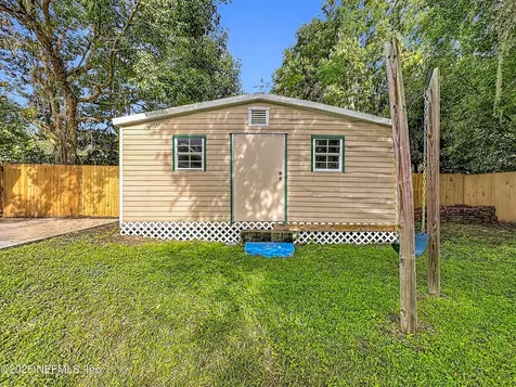 800 N Cypress Avenue Green Cove Springs FL 32043