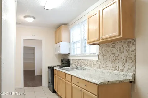 1473 State Street W Jacksonville FL 32209