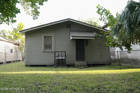 1473 State Street W Jacksonville FL 32209