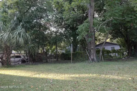 1473 State Street W Jacksonville FL 32209