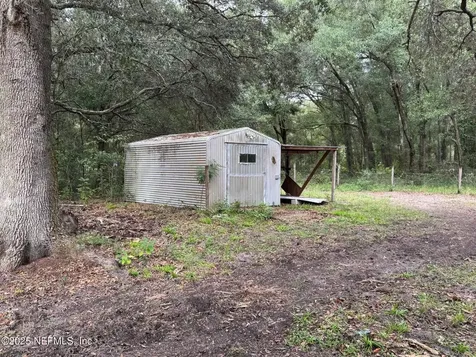 910 Ofarrell Avenue Interlachen FL 32148