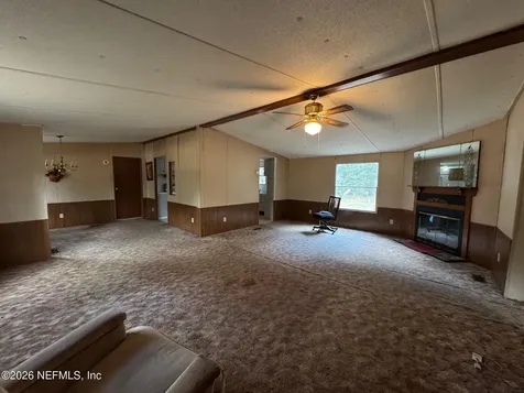 910 Ofarrell Avenue Interlachen FL 32148