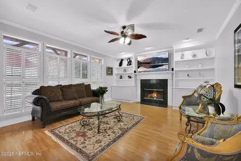 12863 La Costa Court Jacksonville FL 32225