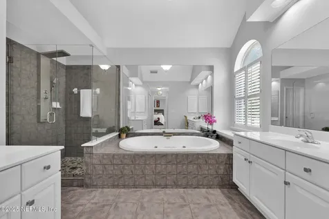 12863 La Costa Court Jacksonville FL 32225