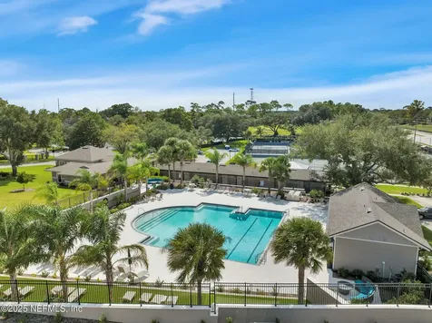 12863 La Costa Court Jacksonville FL 32225