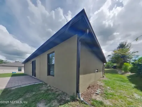 866 N Fairbanks Drive Deltona FL 32725