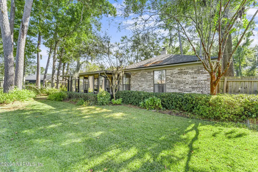 531 Los Palmas Drive Fleming Island FL 32003