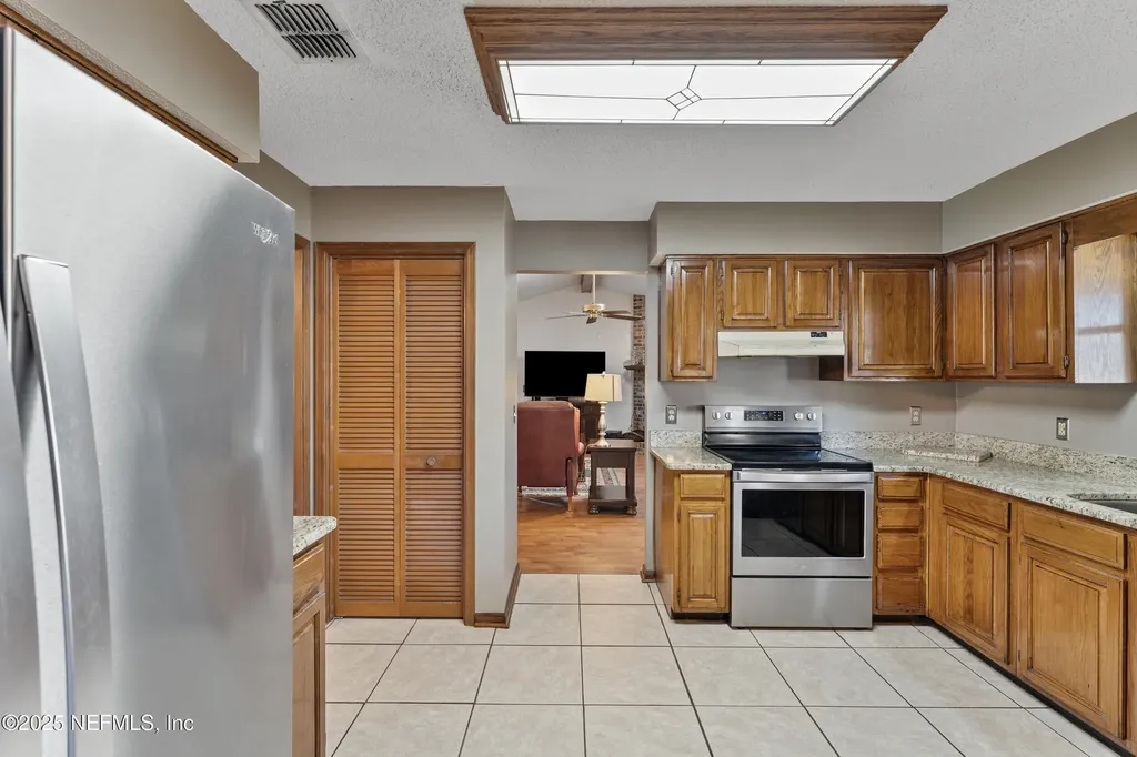 531 Los Palmas Drive Fleming Island FL 32003