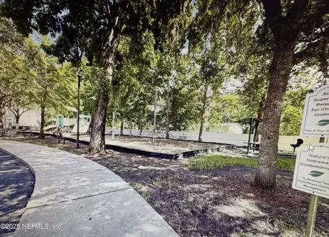 6105 Maggies Circle Jacksonville FL 32244