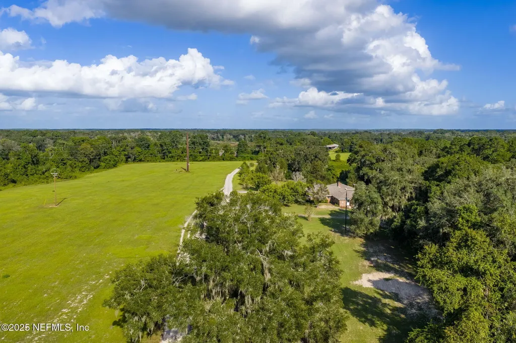 105 Dairy Road Melrose FL 32666