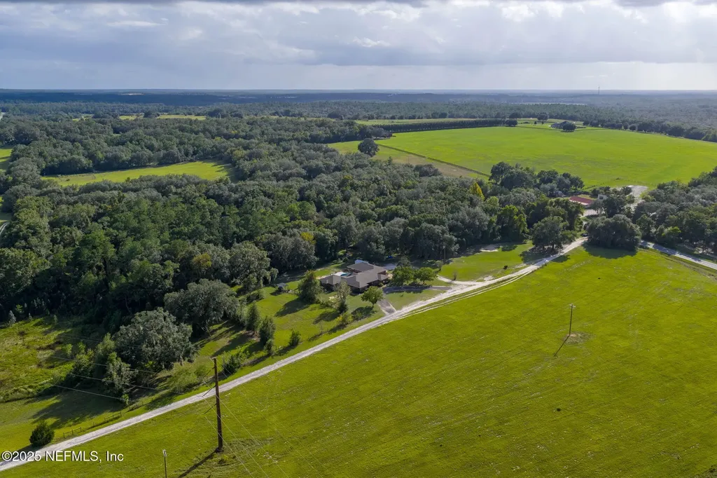 105 Dairy Road Melrose FL 32666