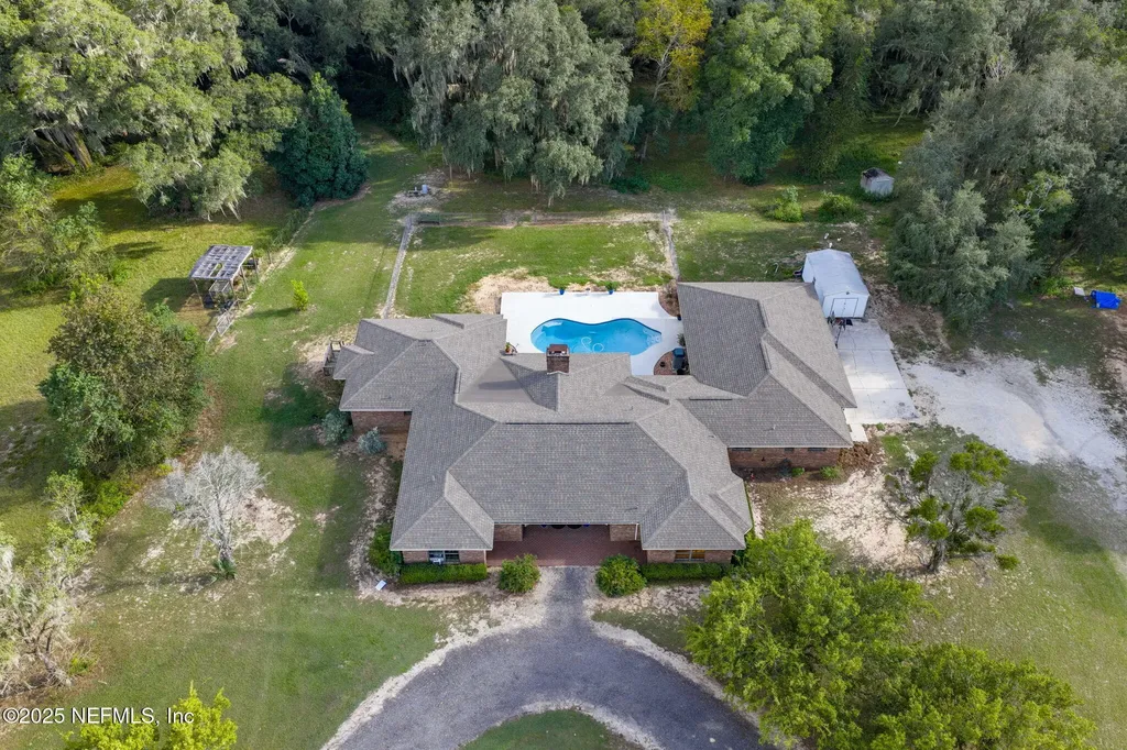 105 Dairy Road Melrose FL 32666