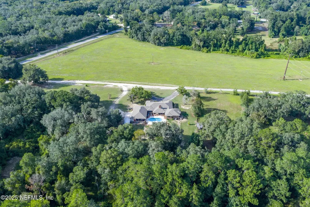 105 Dairy Road Melrose FL 32666