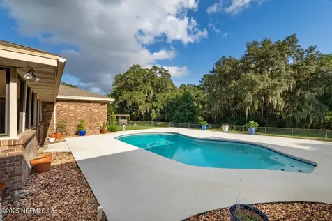 105 Dairy Road Melrose FL 32666