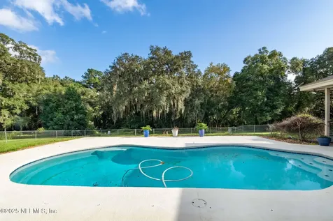 105 Dairy Road Melrose FL 32666
