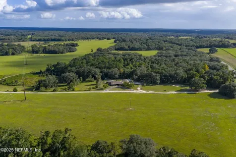 105 Dairy Road Melrose FL 32666