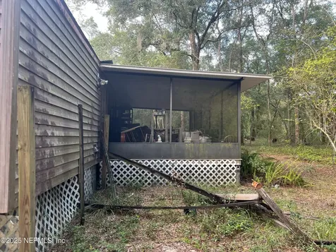 126 Willow Lane Hawthorne FL 32640