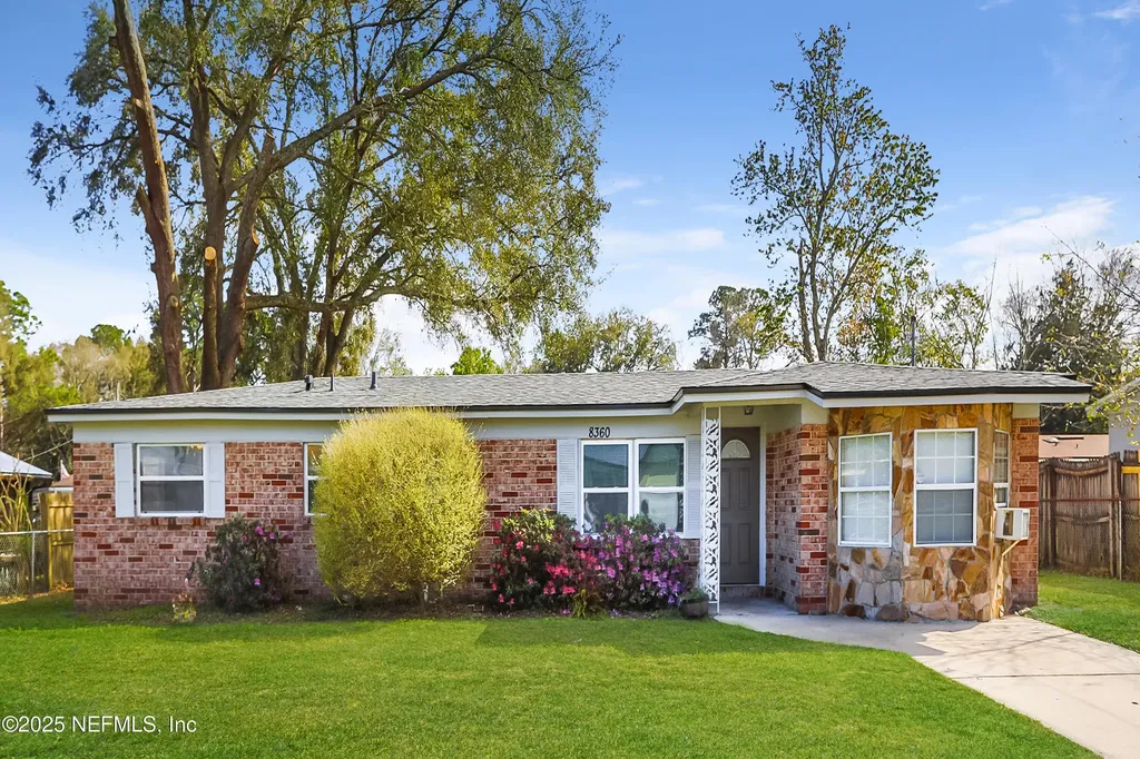 8360 Red Holly Lane Jacksonville FL 32221