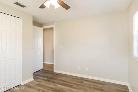 8360 Red Holly Lane Jacksonville FL 32221