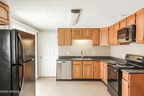 8360 Red Holly Lane Jacksonville FL 32221
