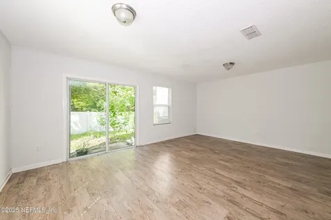 548 Eiseman Way Jacksonville FL 32216