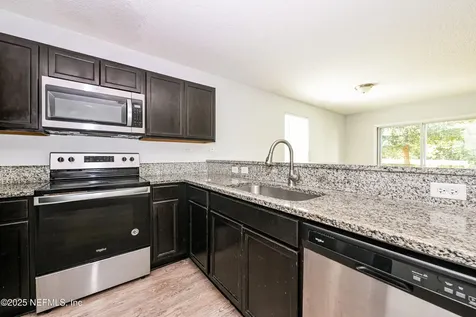 548 Eiseman Way Jacksonville FL 32216