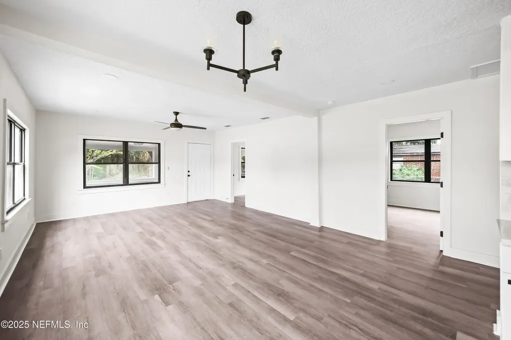 705 Bay Street Green Cove Springs FL 32043