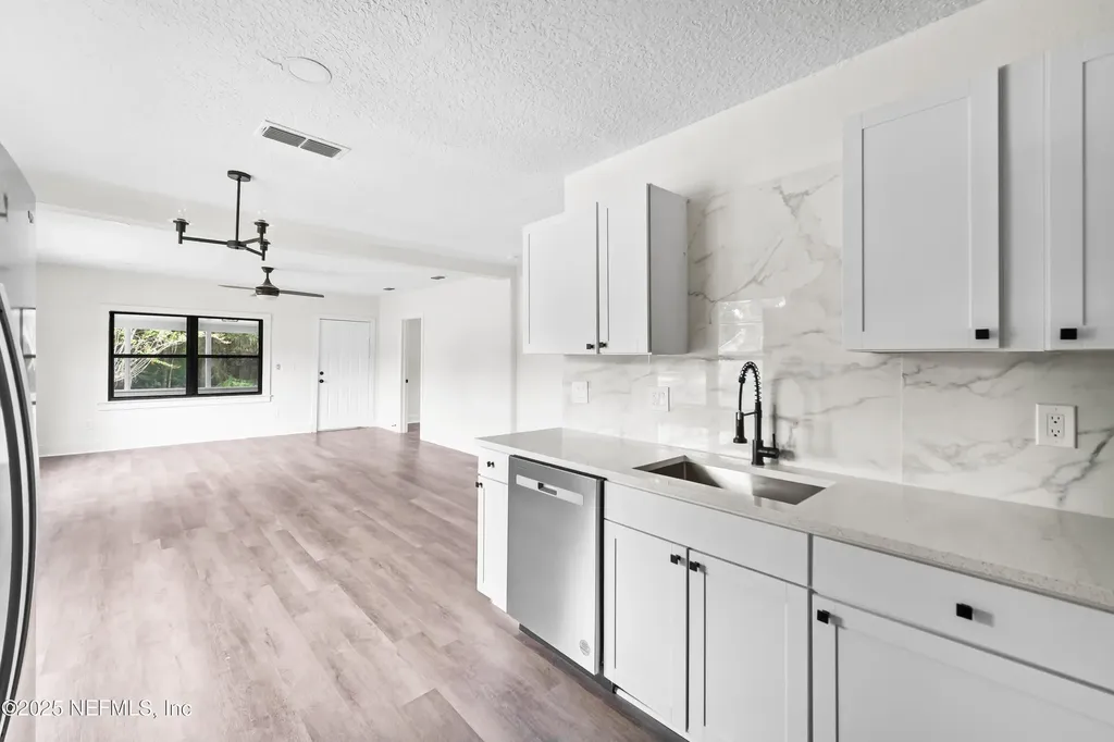 705 Bay Street Green Cove Springs FL 32043