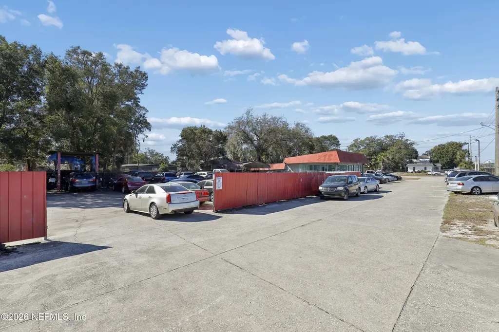 6200 Arlington Expressway Jacksonville FL 32211