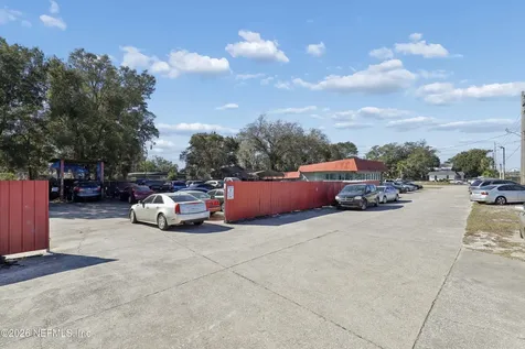 6200 Arlington Expressway Jacksonville FL 32211