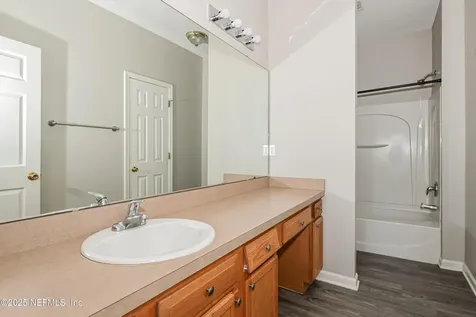 8132 Hilsdale Road Jacksonville FL 32216