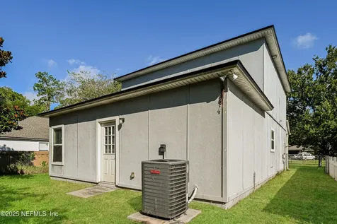8132 Hilsdale Road Jacksonville FL 32216