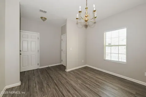 8132 Hilsdale Road Jacksonville FL 32216