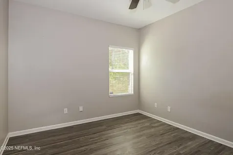 8132 Hilsdale Road Jacksonville FL 32216