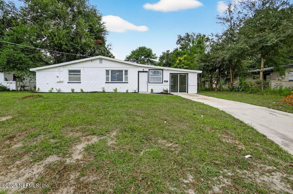 2927 Mansion Road Jacksonville FL 32277