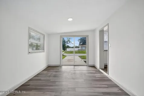 2927 Mansion Road Jacksonville FL 32277