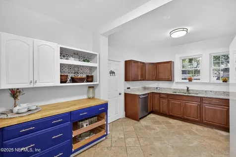 4350 Garibaldi Avenue Jacksonville FL 32210