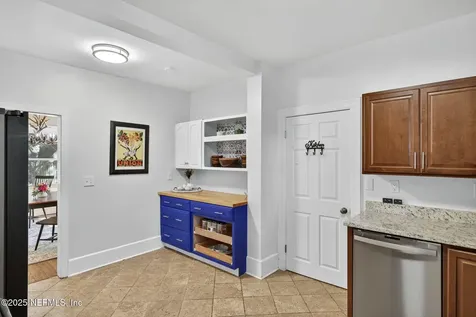 4350 Garibaldi Avenue Jacksonville FL 32210