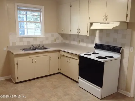 1213 Kenmore Street Jacksonville FL 32208