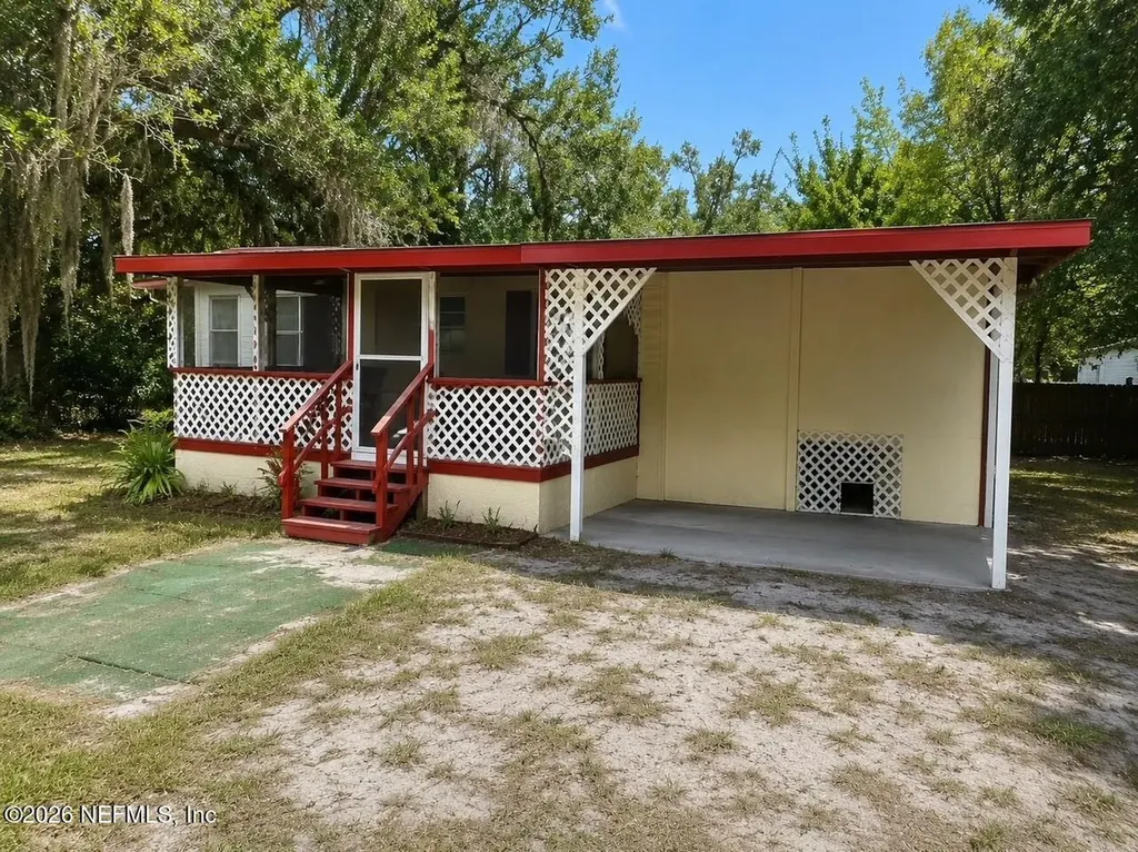 3521 Whitehall Street Palatka FL 32177