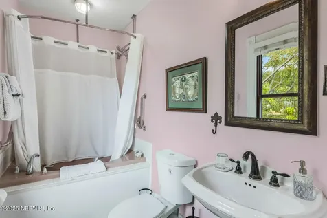 102 S 7th Street Fernandina Beach FL 32034