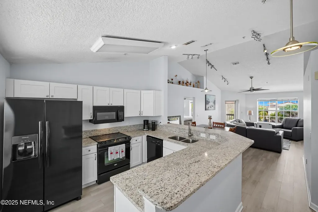 386 1st Street S Jacksonville Beach FL 32250